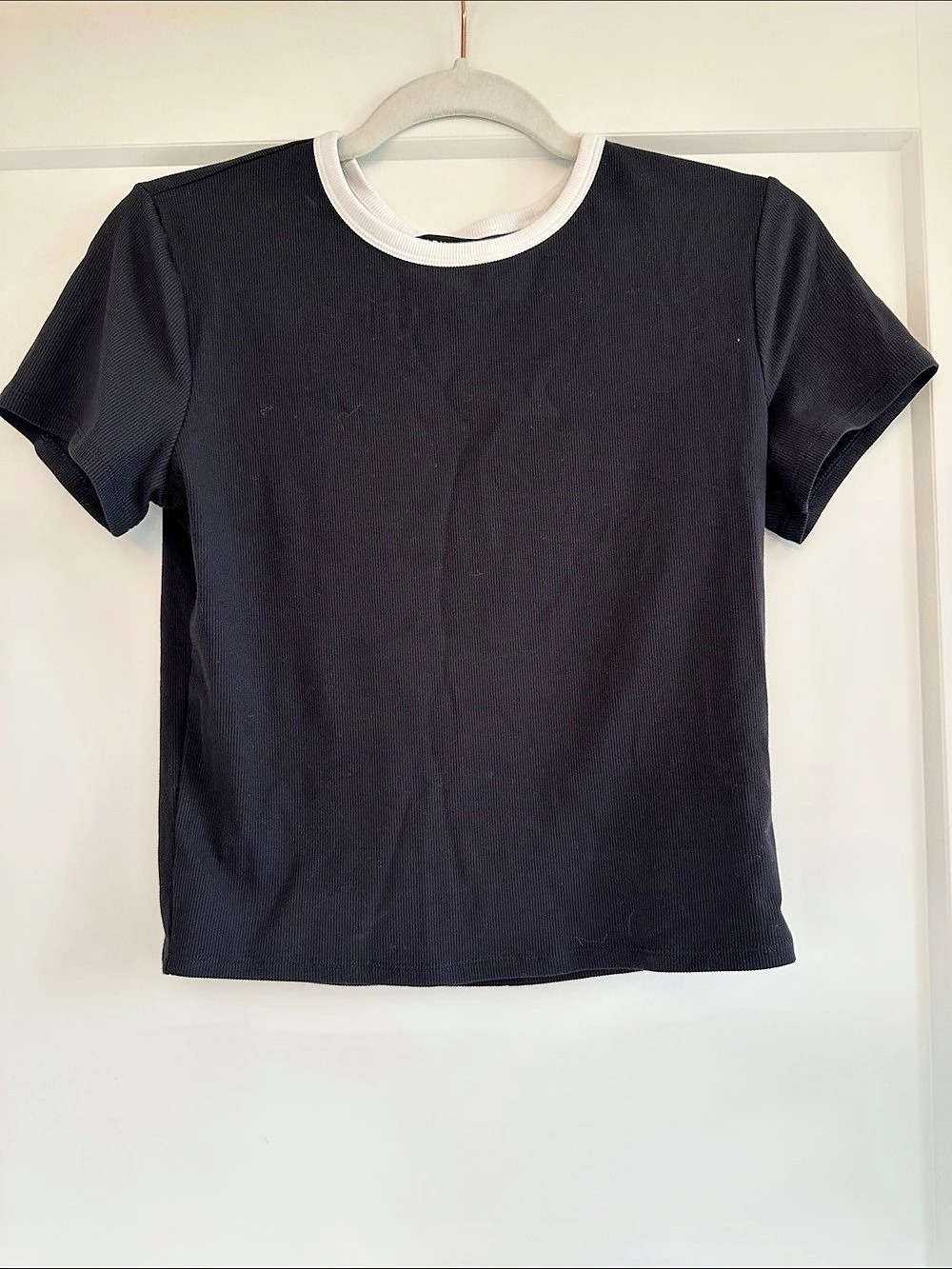 Athleta Signature Rib Crop Tee Short Sleeve Black Size Medium